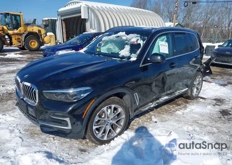 2022 BMW X5 xDrive40I z USA, uszkodzony, nr VIN 5UXCR6C03N9L34039
